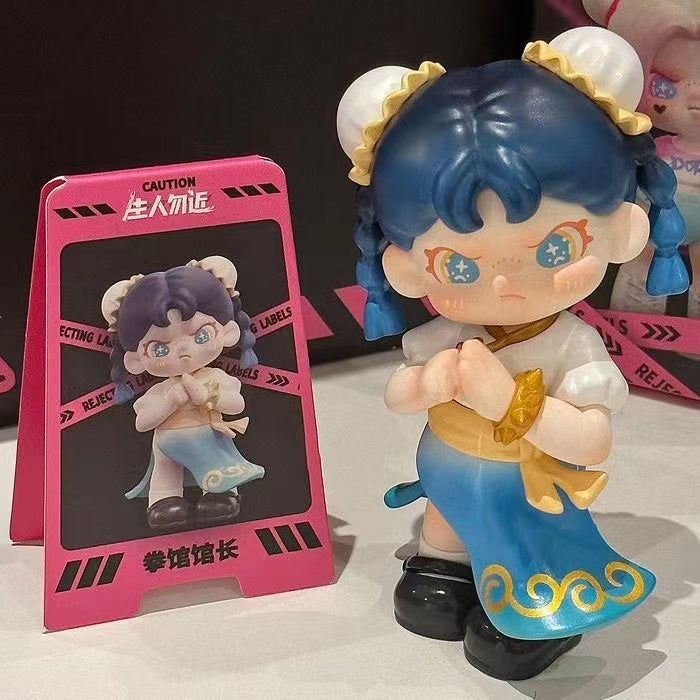 Dora Strangers Stay Away Series PVC (confirmed)