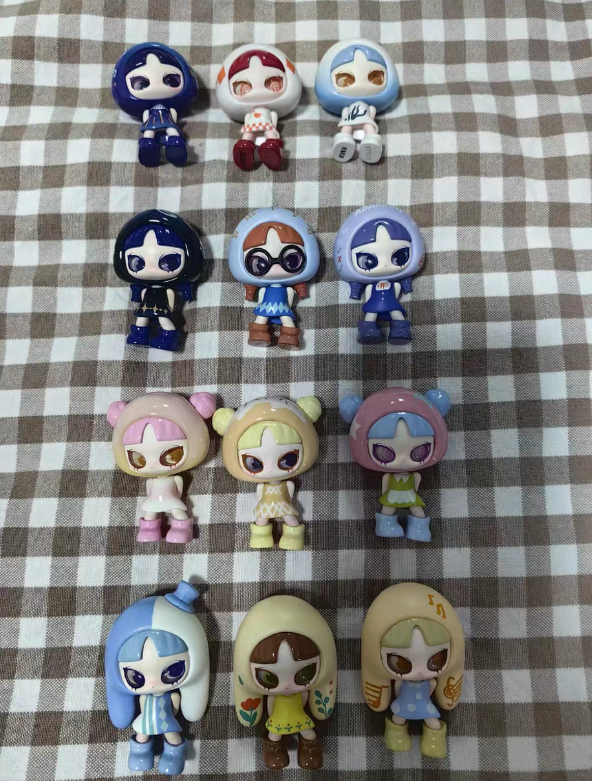 confirmed inn set 16 pieces -pauline