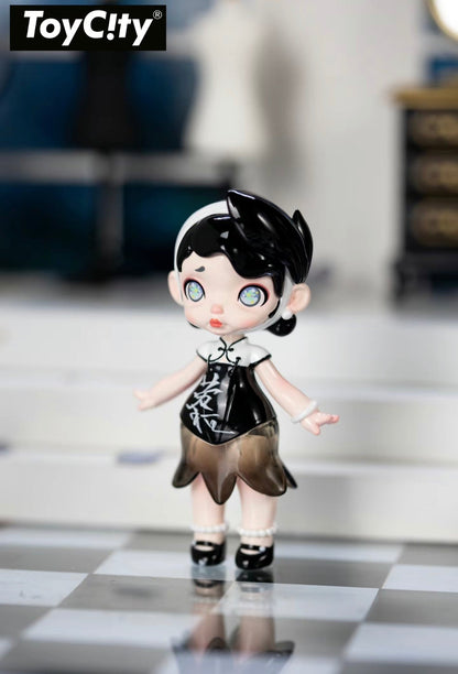 Laura the Charm of Faded Hues Series Blind Box(pre-order)