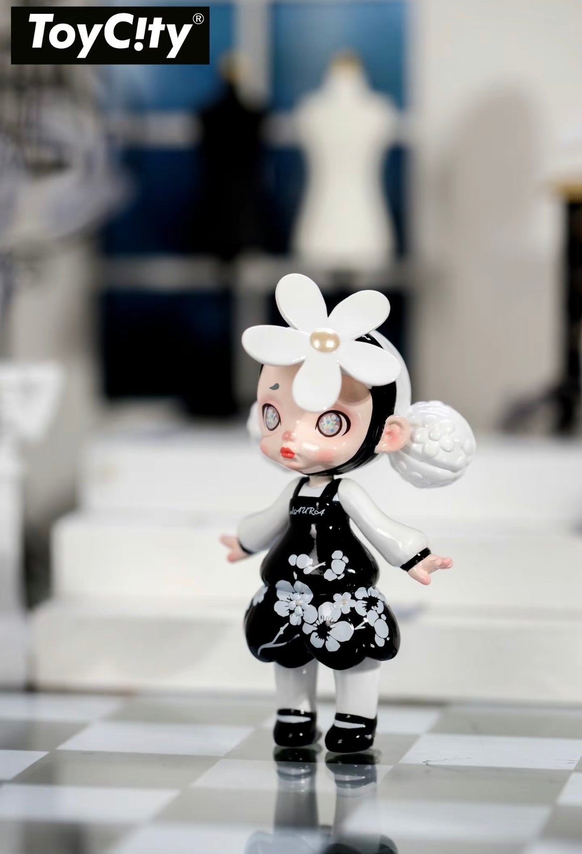 Laura the Charm of Faded Hues Series Blind Box(pre-order)