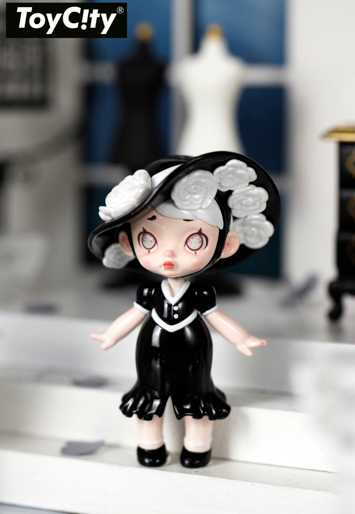 Laura the Charm of Faded Hues Series Blind Box(pre-order)