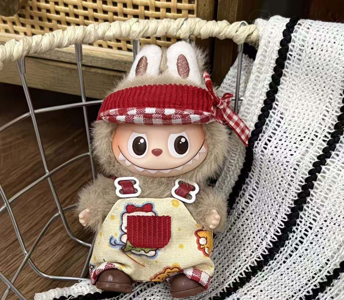 make up the order(super mini baby3 and labubu clothes)