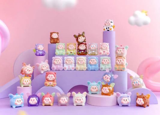 Sllo Flying Pig Mini Figure Bean