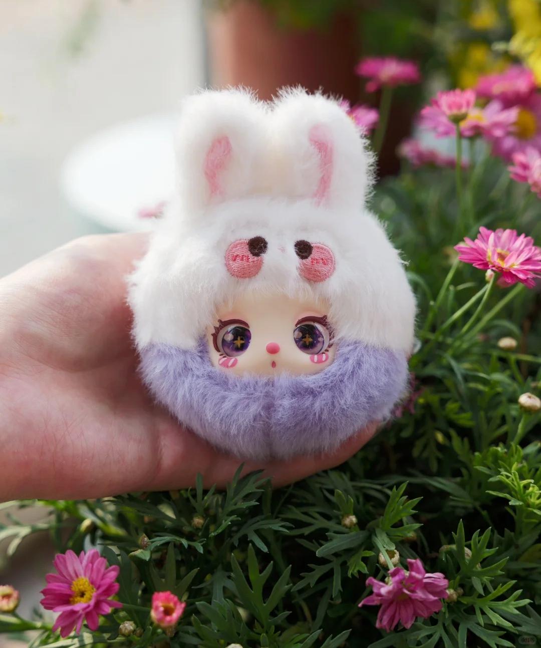 liila's garden tea paty mini plush pendant