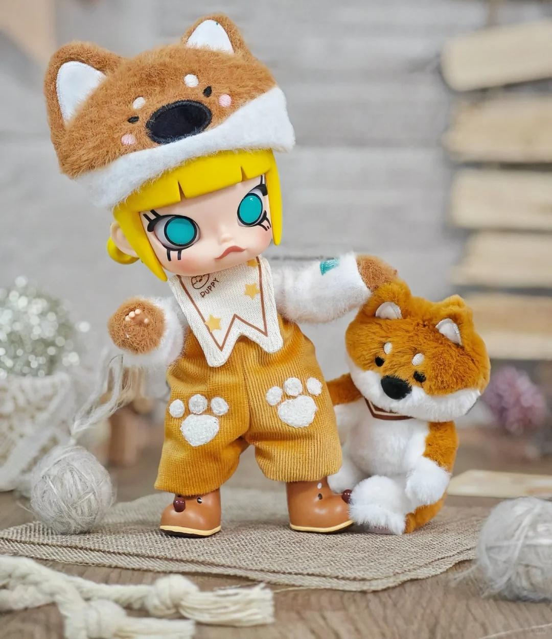 Q - Molly Articulated Action Figure Collection 1/8