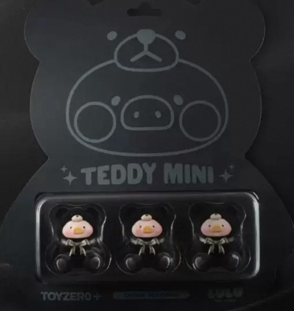 Lulu the pig Beans Hanging Card (preorder)